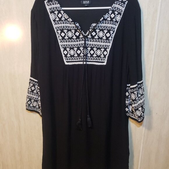 a.n.a. A New Approach Black Embroidered Dress | Size M - Picture 4 of 8